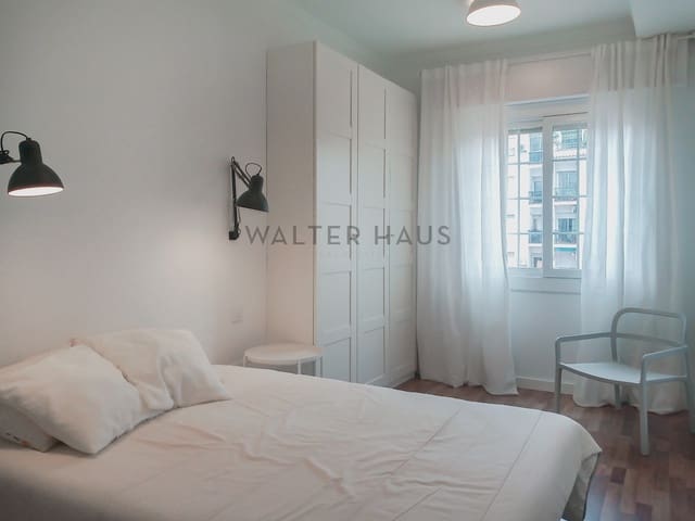 2 quarto Apartamento para arrendar em La Sagrada Família, Barcelona cidade - 1 261 € (Ref: 10059495)