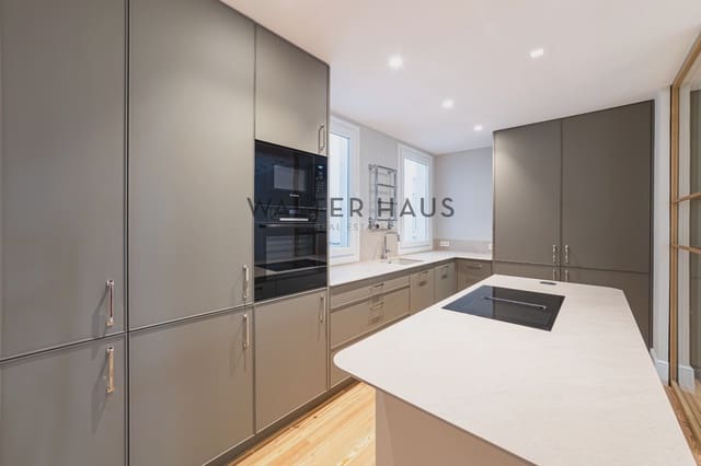 Piso de 3 habitaciones en Almagro, Madrid ciudad en alquiler - 4.200 € (Ref: 10060682)