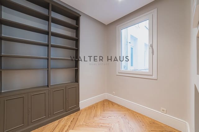 Piso de 3 habitaciones en Almagro, Madrid ciudad en alquiler - 4.200 € (Ref: 10060682)