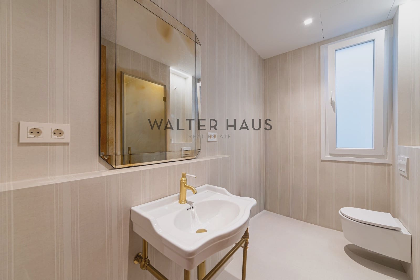 Piso de 3 habitaciones en Madrid ciudad en alquiler - 4.200 € (Ref: 10060682)