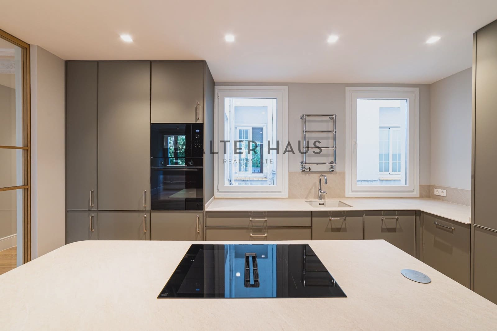 Piso de 3 habitaciones en Madrid ciudad en alquiler - 4.200 € (Ref: 10060682)