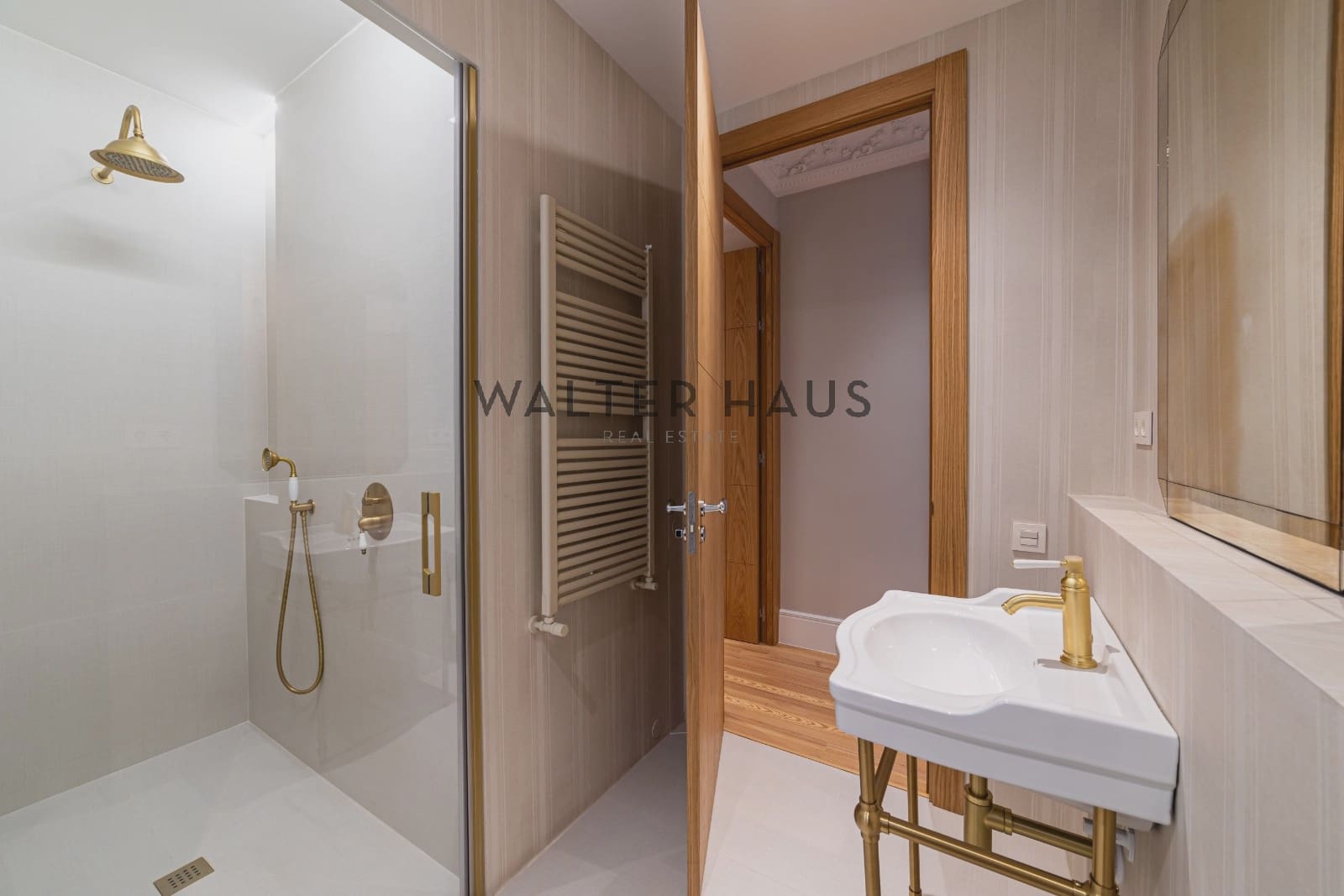 Piso de 3 habitaciones en Madrid ciudad en alquiler - 4.200 € (Ref: 10060682)