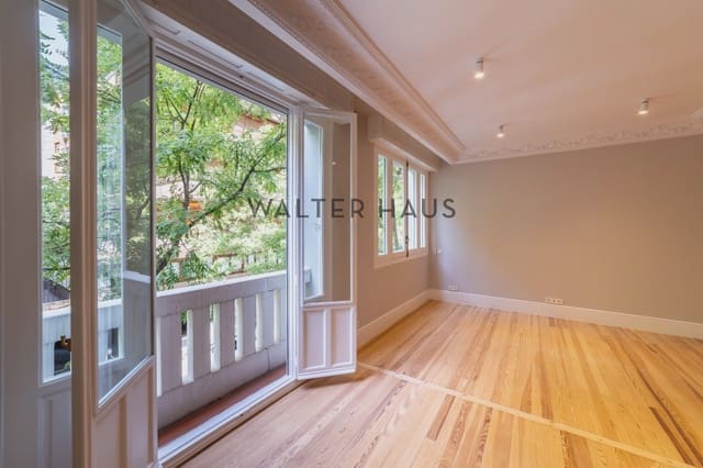 Piso de 3 habitaciones en Almagro, Madrid ciudad en alquiler - 4.200 € (Ref: 10060682)