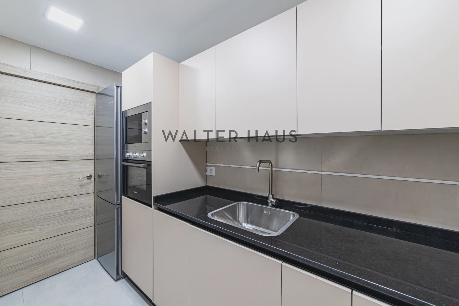 3 camera da letto Appartamento da affittare in Madrid citta - 2.000 € (Rif: 10060684)