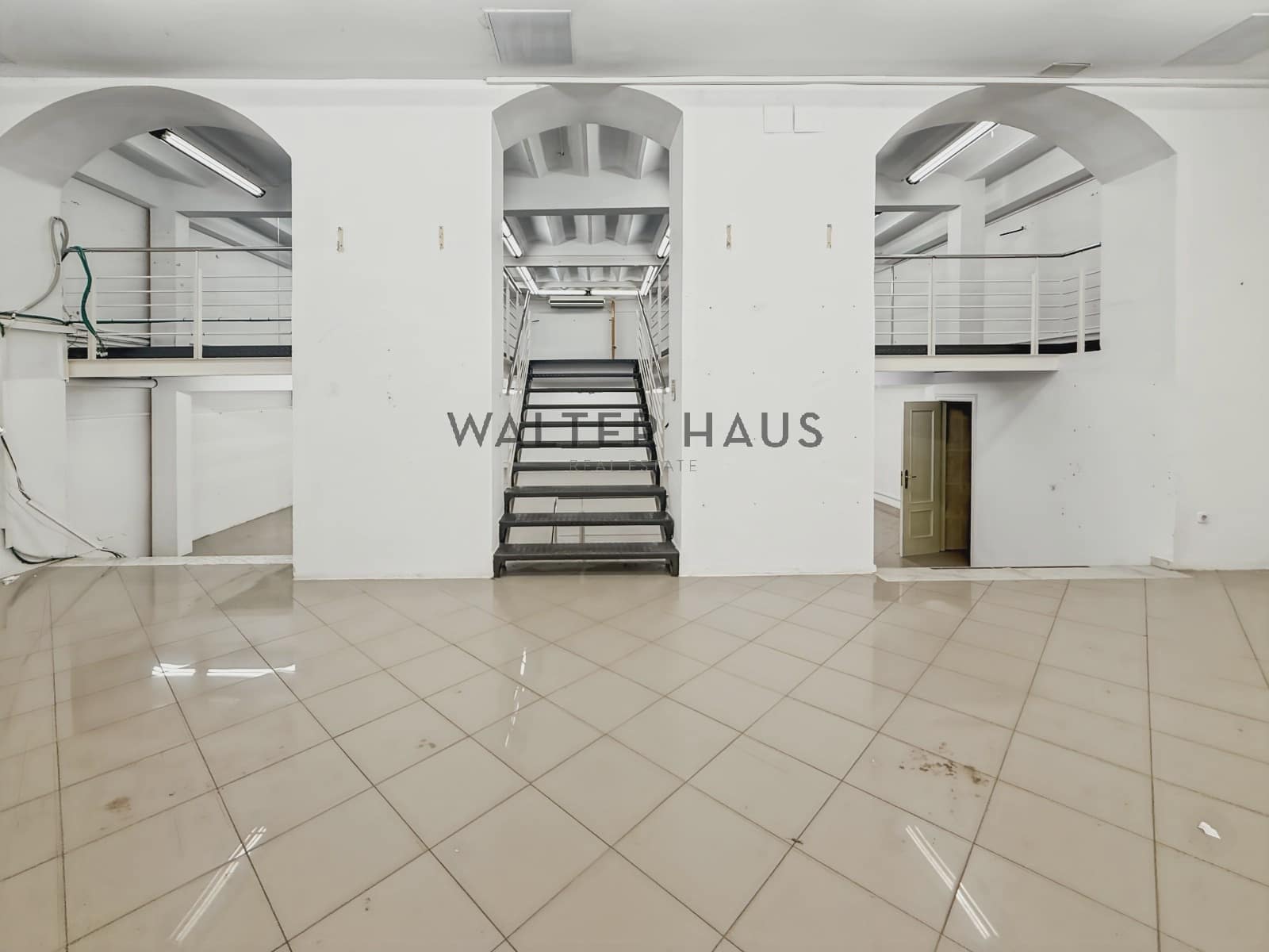 Comercial para arrendar em Barcelona cidade - 4 500 € (Ref: 10076845)
