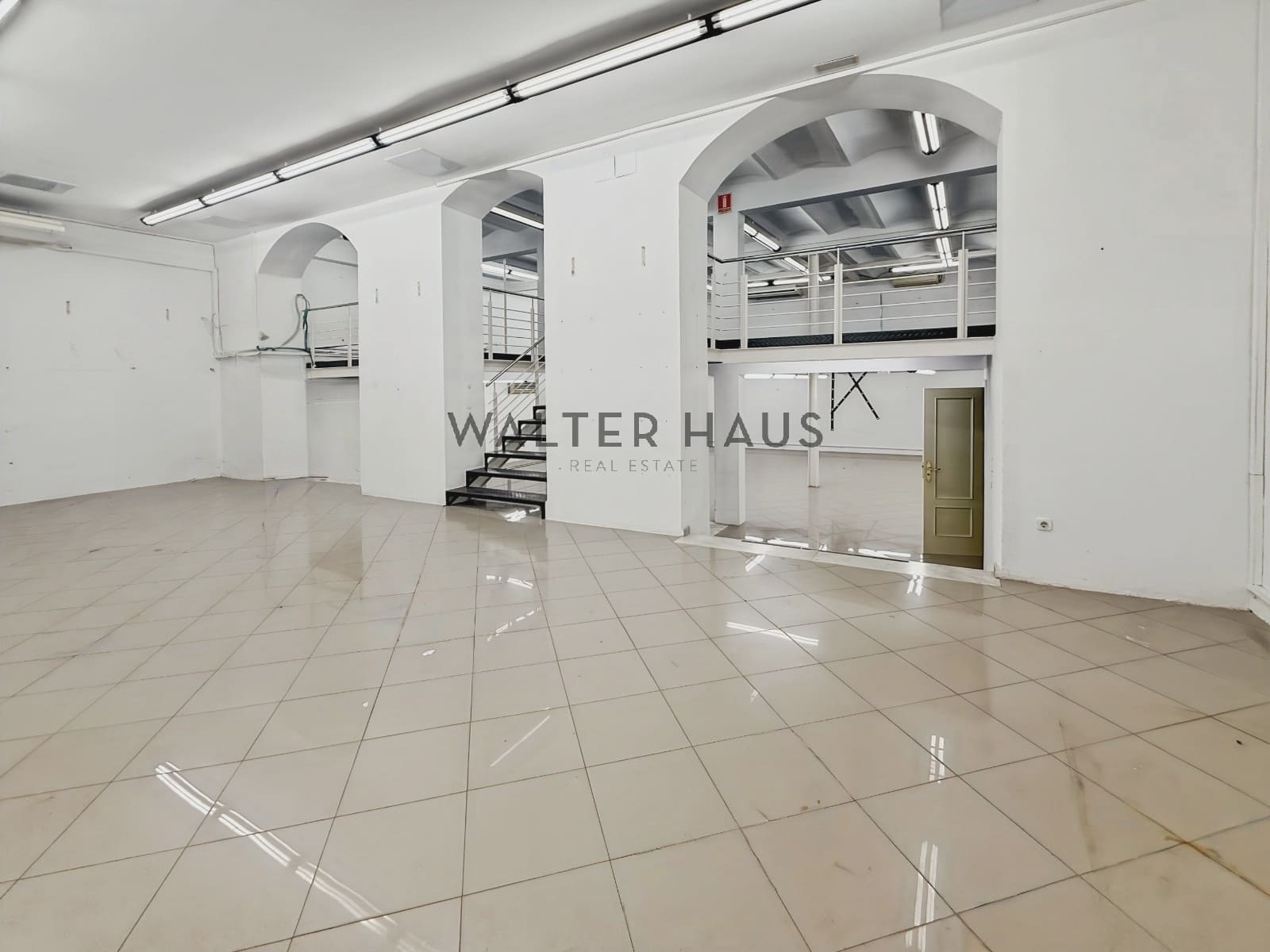 Comercial para arrendar em Barcelona cidade - 4 500 € (Ref: 10076845)