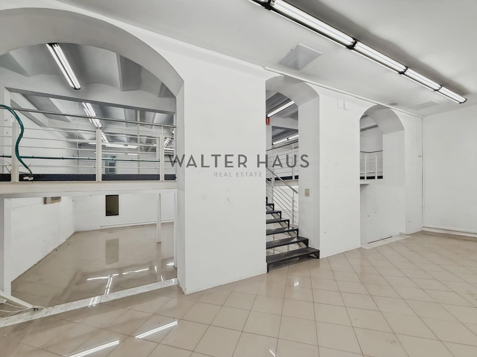 Comercial para arrendar em Barcelona cidade - 4 500 € (Ref: 10076845)