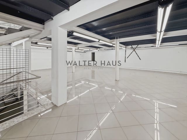 Comercial para arrendar em La Dreta de L'Eixample, Barcelona cidade - 4 500 € (Ref: 10076845)