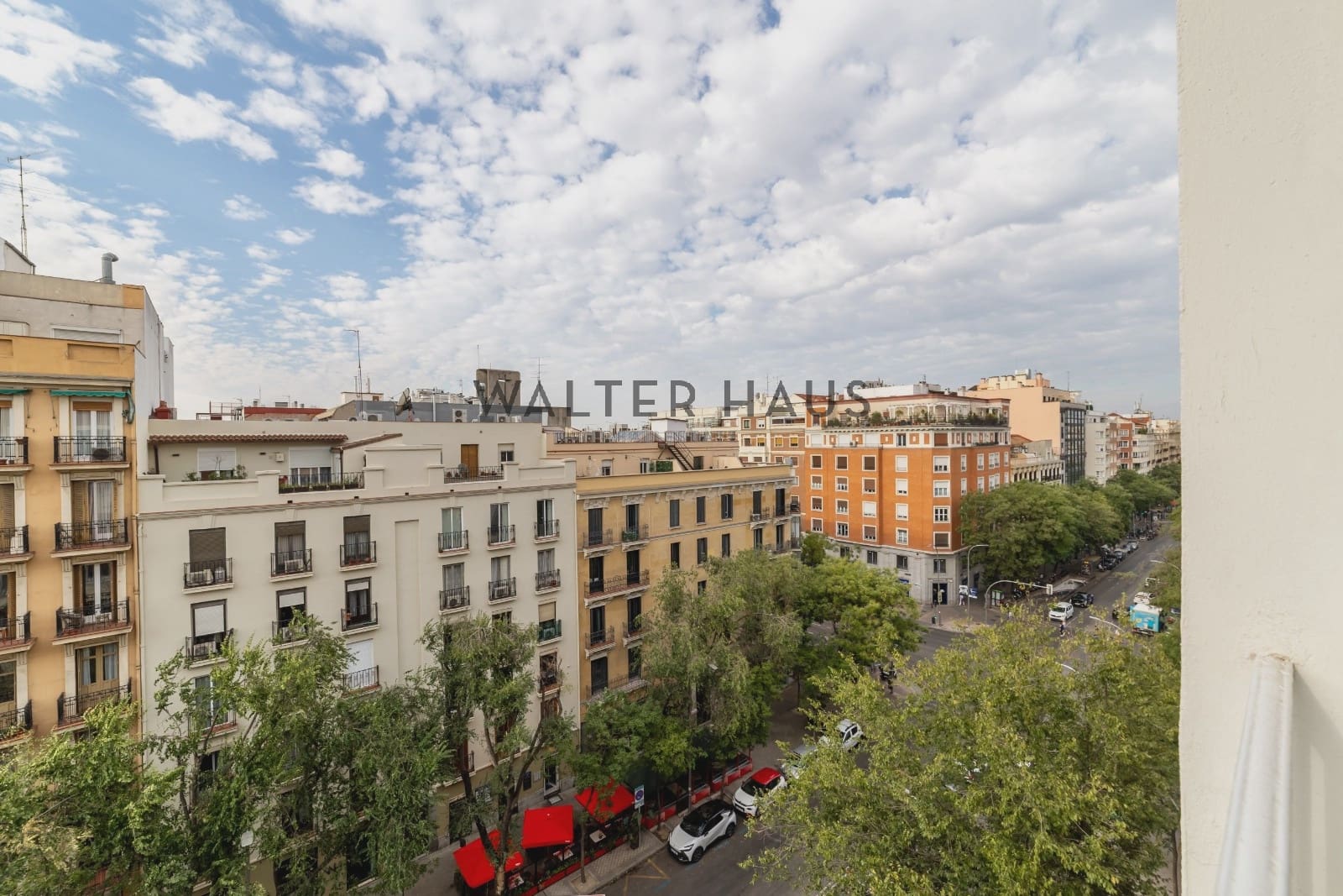 3 soveværelse Lejlighed til leje i Madrid by - € 3.600 (Ref: 10086917)