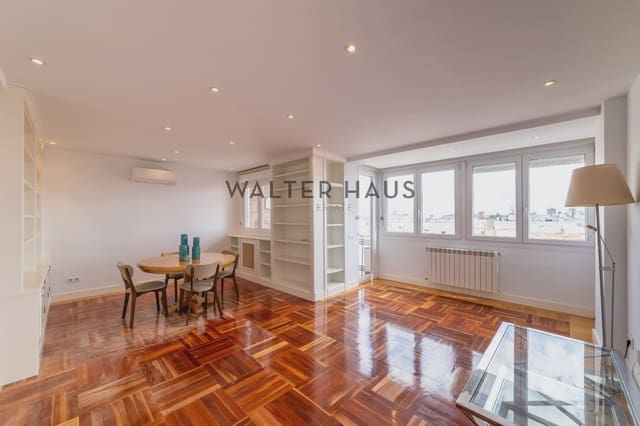 3 soverom Penthouse til salgs i Rios Rosas, Madrid by - € 1 050 000 (Ref: 10088737)