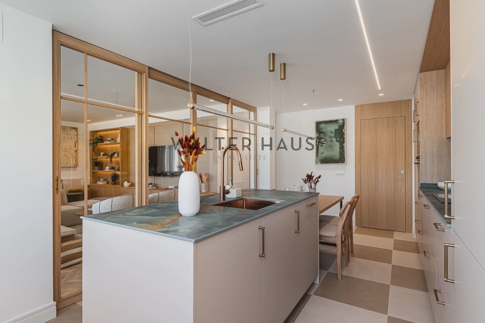 Piso de 4 habitaciones en Madrid ciudad en venta con piscina garaje - 1.399.000 € (Ref: 10093767)