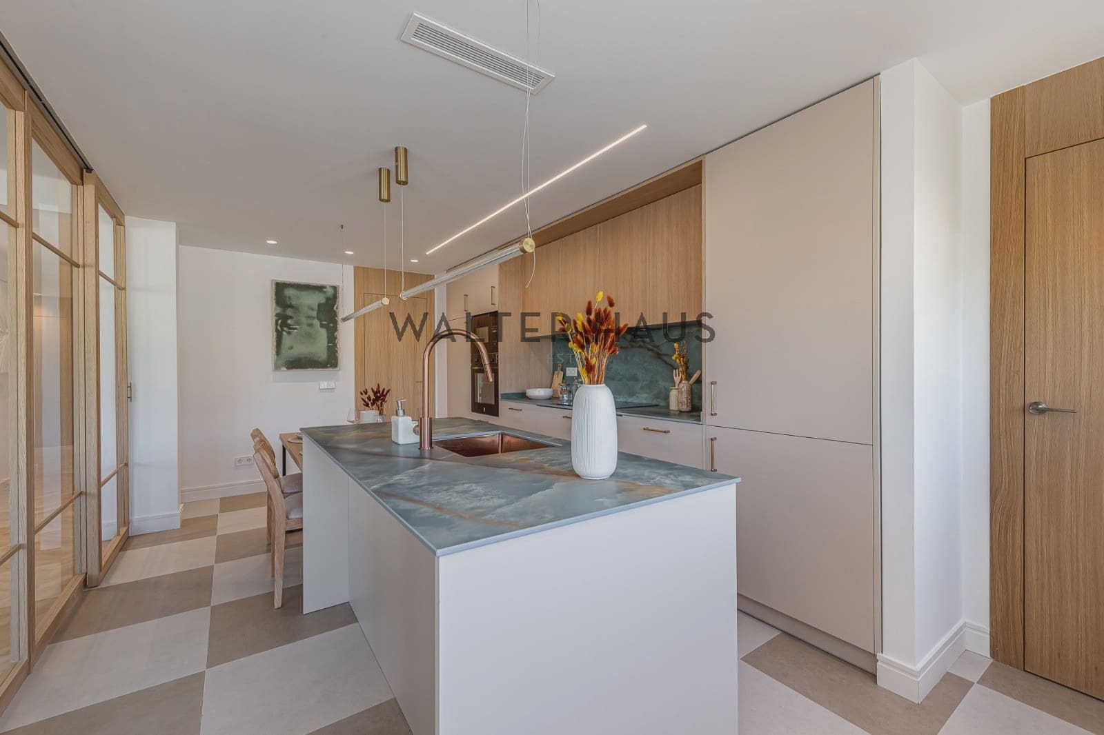 Piso de 4 habitaciones en Madrid ciudad en venta con piscina garaje - 1.399.000 € (Ref: 10093767)