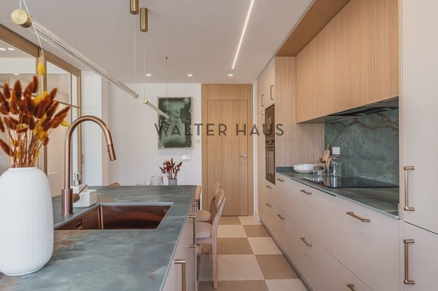 4 sovrum Lägenhet till salu i Ciudad Universitaria, Madrid stad med pool garage - 1 399 000 € (Ref: 10093767)