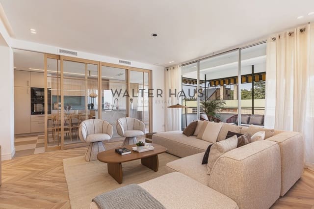 4 sovrum Lägenhet till salu i Ciudad Universitaria, Madrid stad med pool garage - 1 399 000 € (Ref: 10093767)