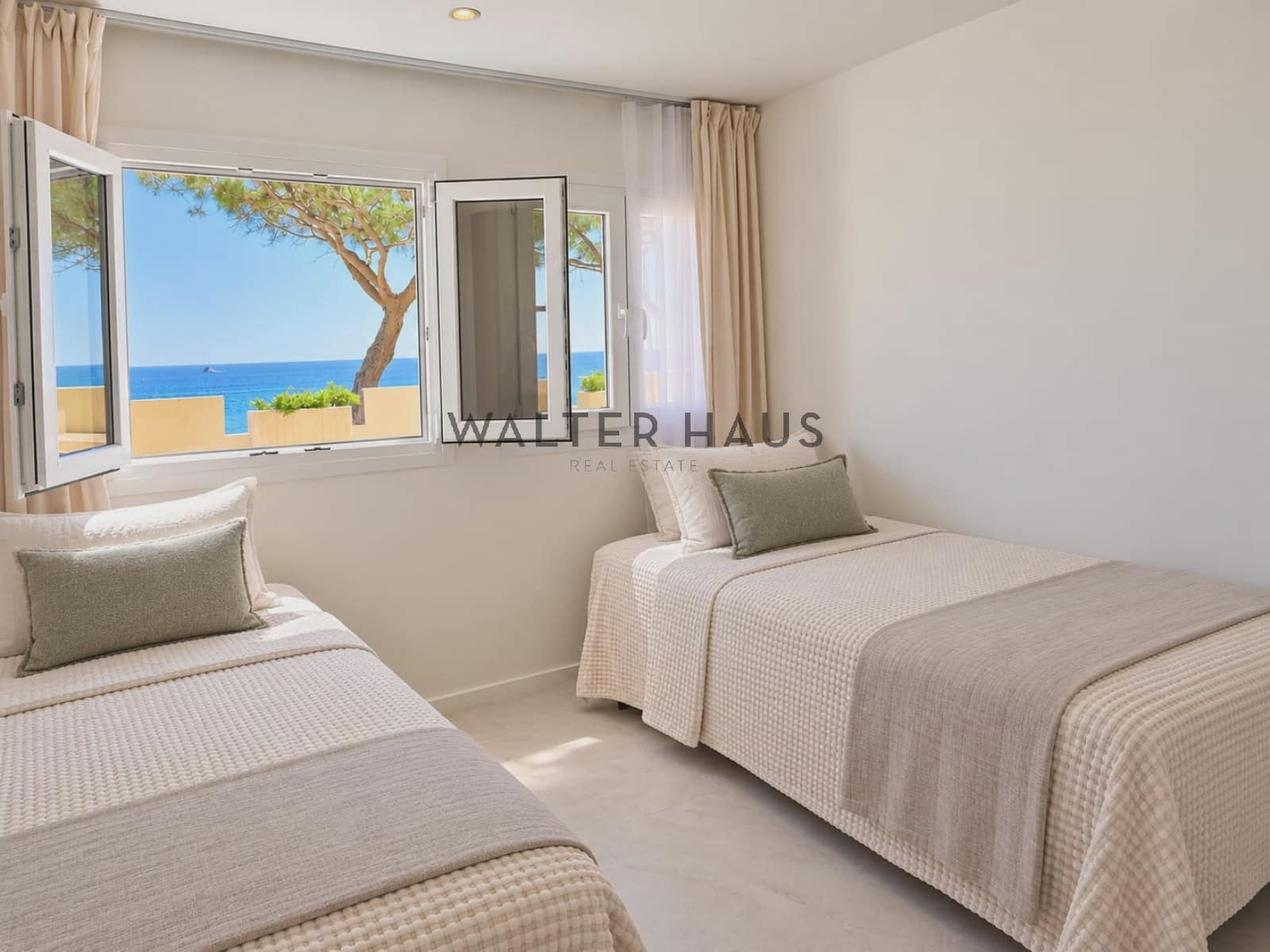 Piso de 2 habitaciones en Platja d'Aro en venta con garaje - 380.000 € (Ref: 10093833)