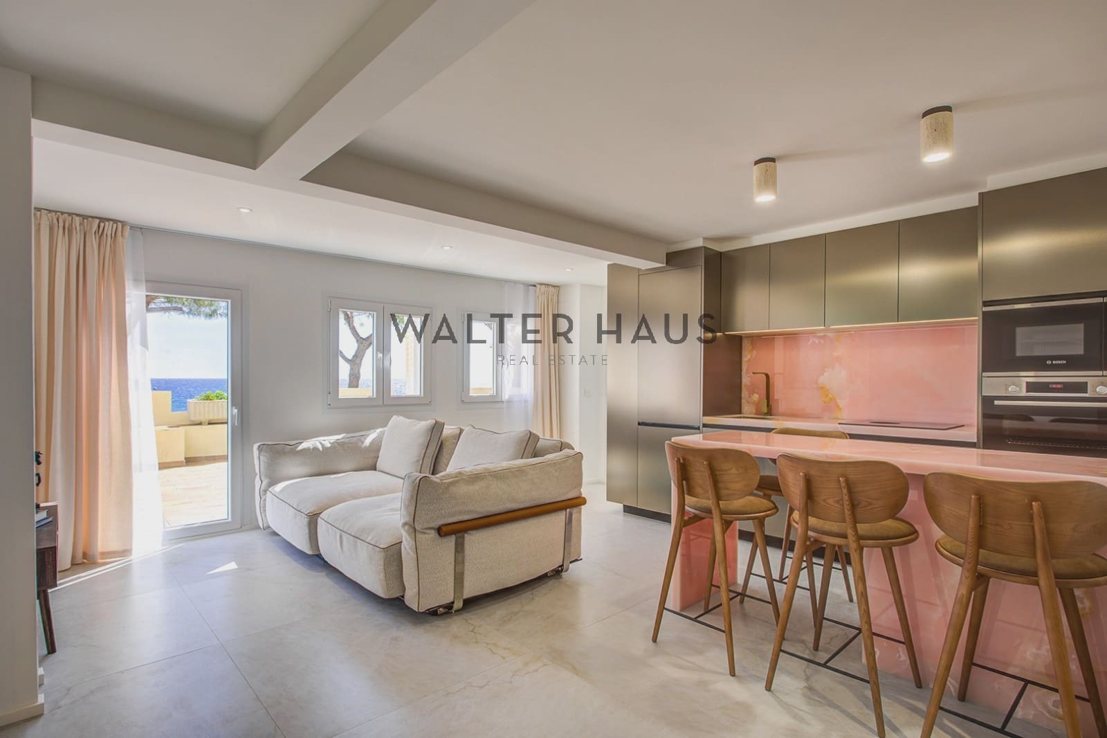 2 bedroom Flat for sale in Platja d'Aro with garage - € 380,000 (Ref: 10093833)