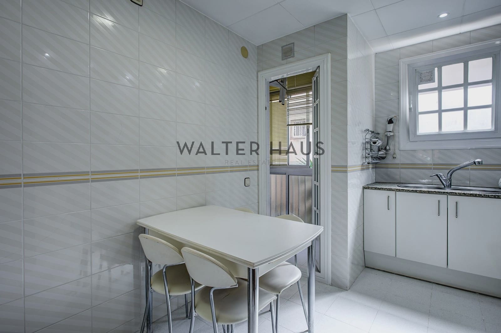 4 sypialnia Mieszkanie na sprzedaż w Miasto Barcelona - 570 000 € (Ref: 10095047)