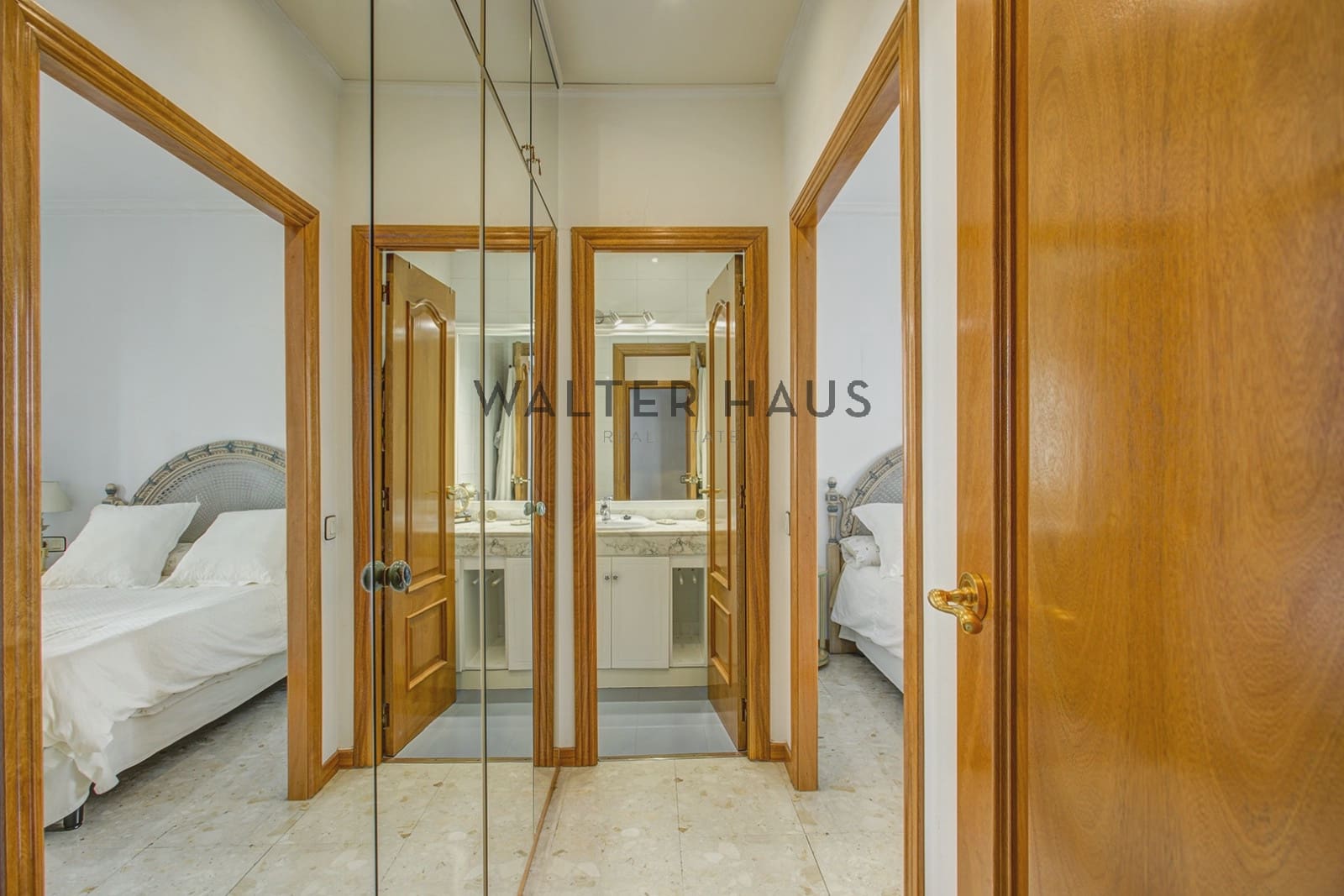 4 sypialnia Mieszkanie na sprzedaż w Miasto Barcelona - 570 000 € (Ref: 10095047)