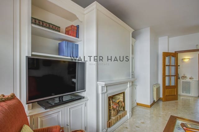 4 sypialnia Mieszkanie na sprzedaż w El Baix Guinardó, Miasto Barcelona - 570 000 € (Ref: 10095047)