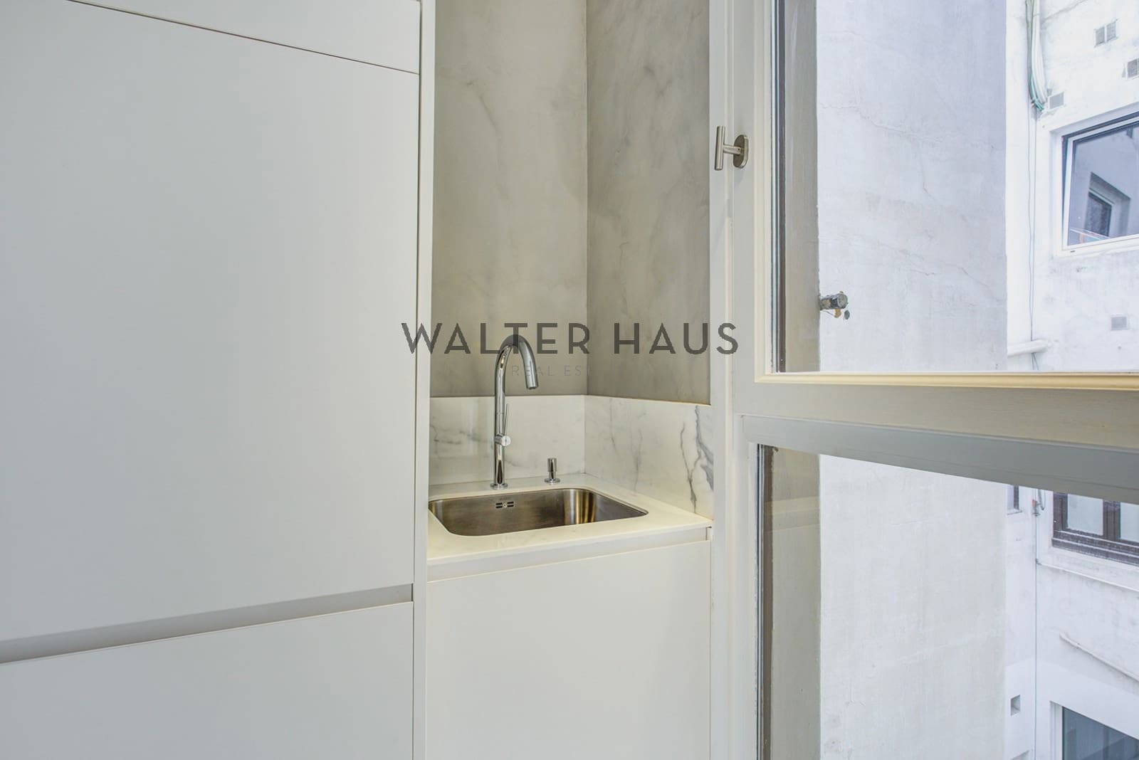 3 bedroom Penthouse for sale in Barcelona city - € 1,850,000 (Ref: 10095817)