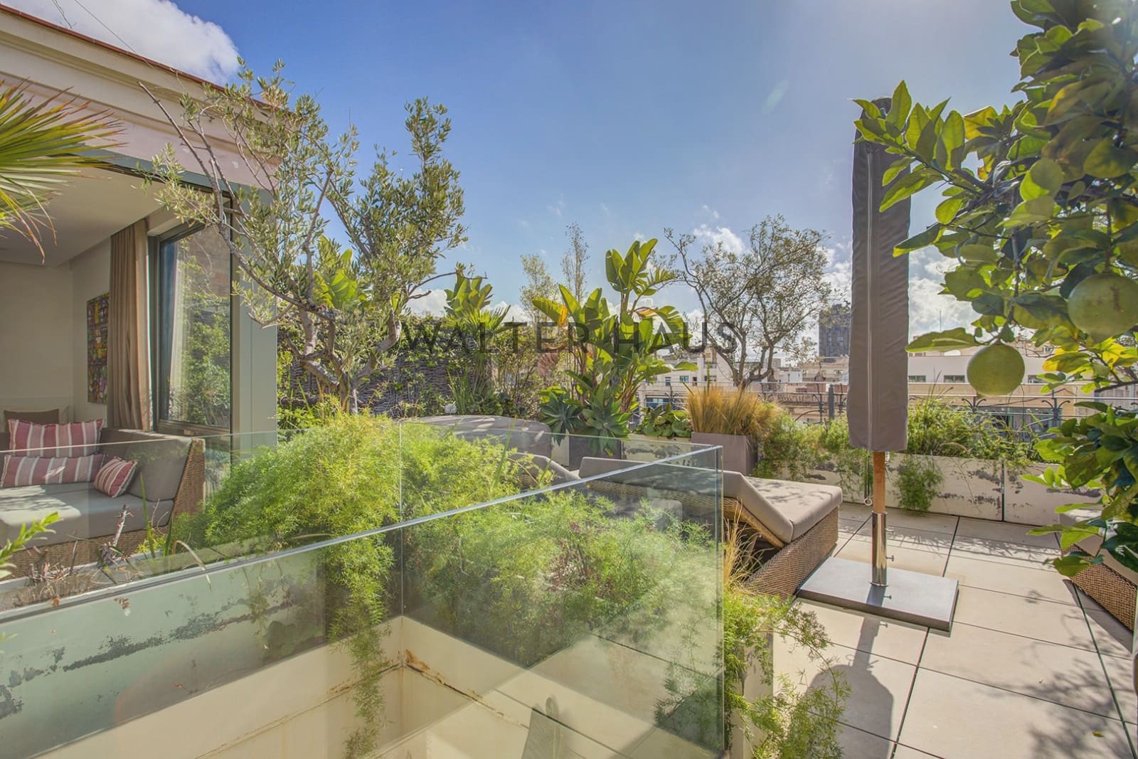 3 bedroom Penthouse for sale in Barcelona city - € 1,850,000 (Ref: 10095817)