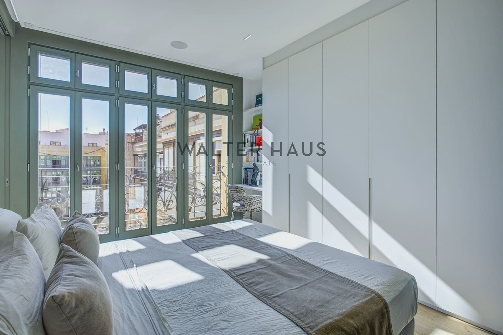 3 bedroom Penthouse for sale in Barcelona city - € 1,850,000 (Ref: 10095817)