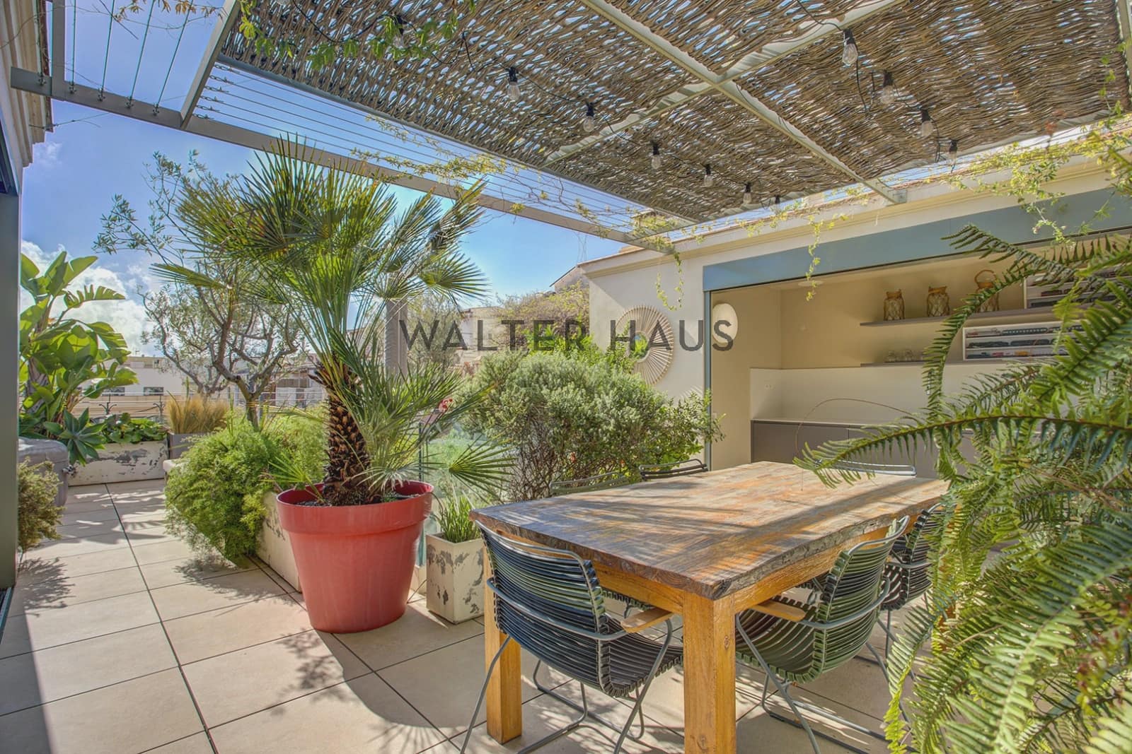 3 bedroom Penthouse for sale in Barcelona city - € 1,850,000 (Ref: 10095817)