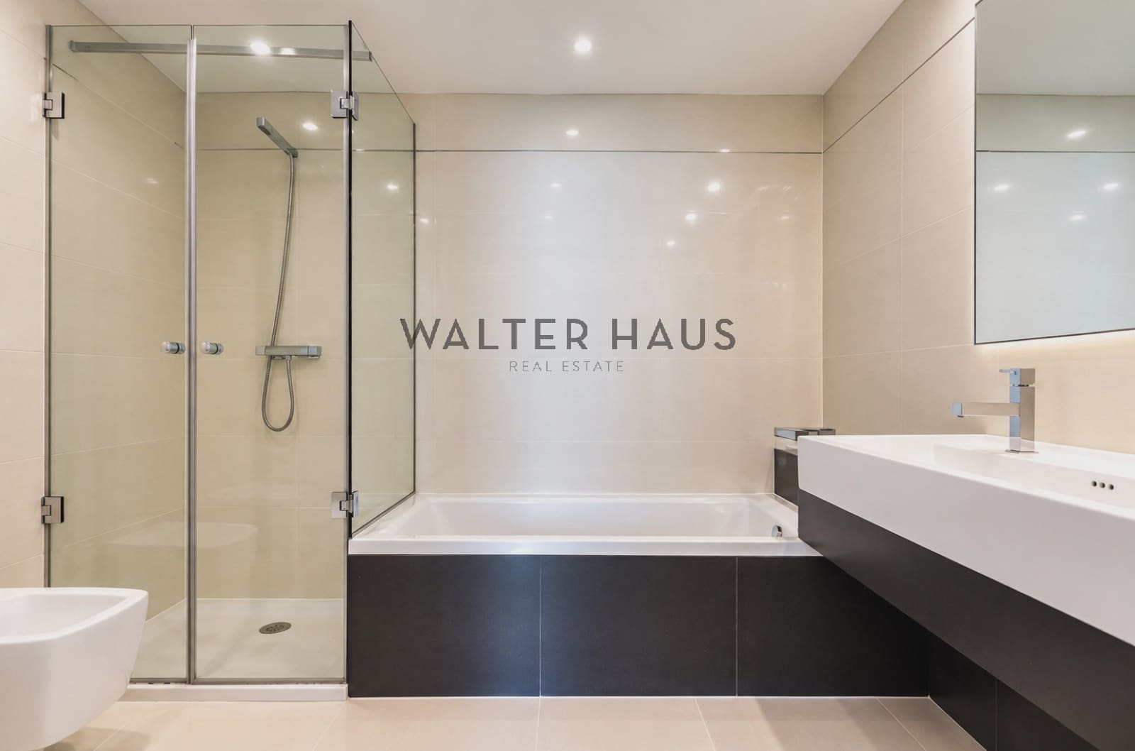 3 sovrum Takvåning att hyra i Barcelona stad med pool garage - 8 500 € (Ref: 10099430)