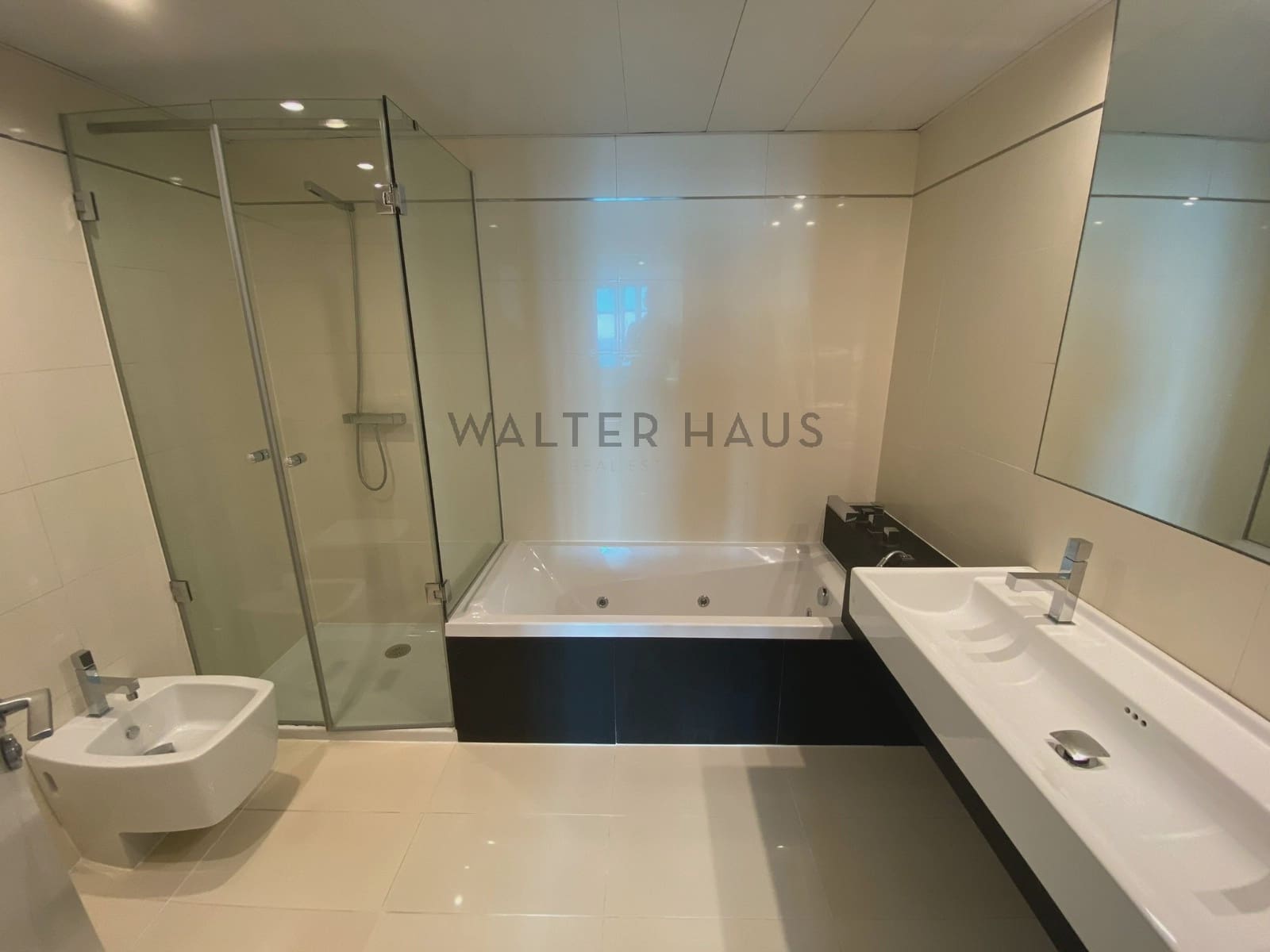 3 sovrum Takvåning att hyra i Barcelona stad med pool garage - 8 500 € (Ref: 10099430)