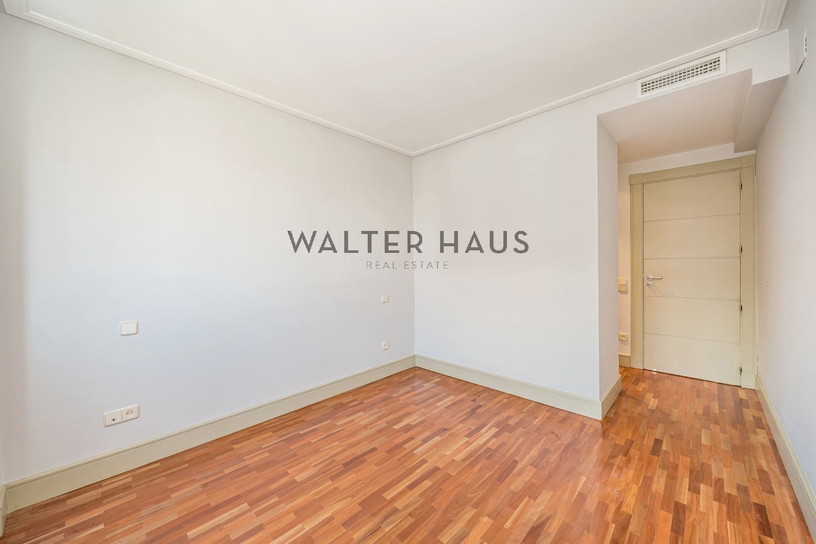 3 makuuhuone Kattohuoneisto myytävänä paikassa Madrid kaupunki - 1 398 500 € (Ref: 10100551)