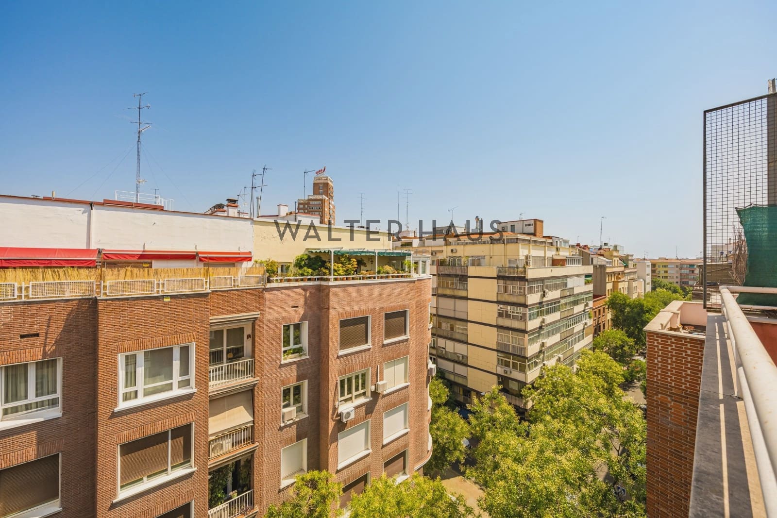 3 makuuhuone Kattohuoneisto myytävänä paikassa Madrid kaupunki - 1 398 500 € (Ref: 10100551)