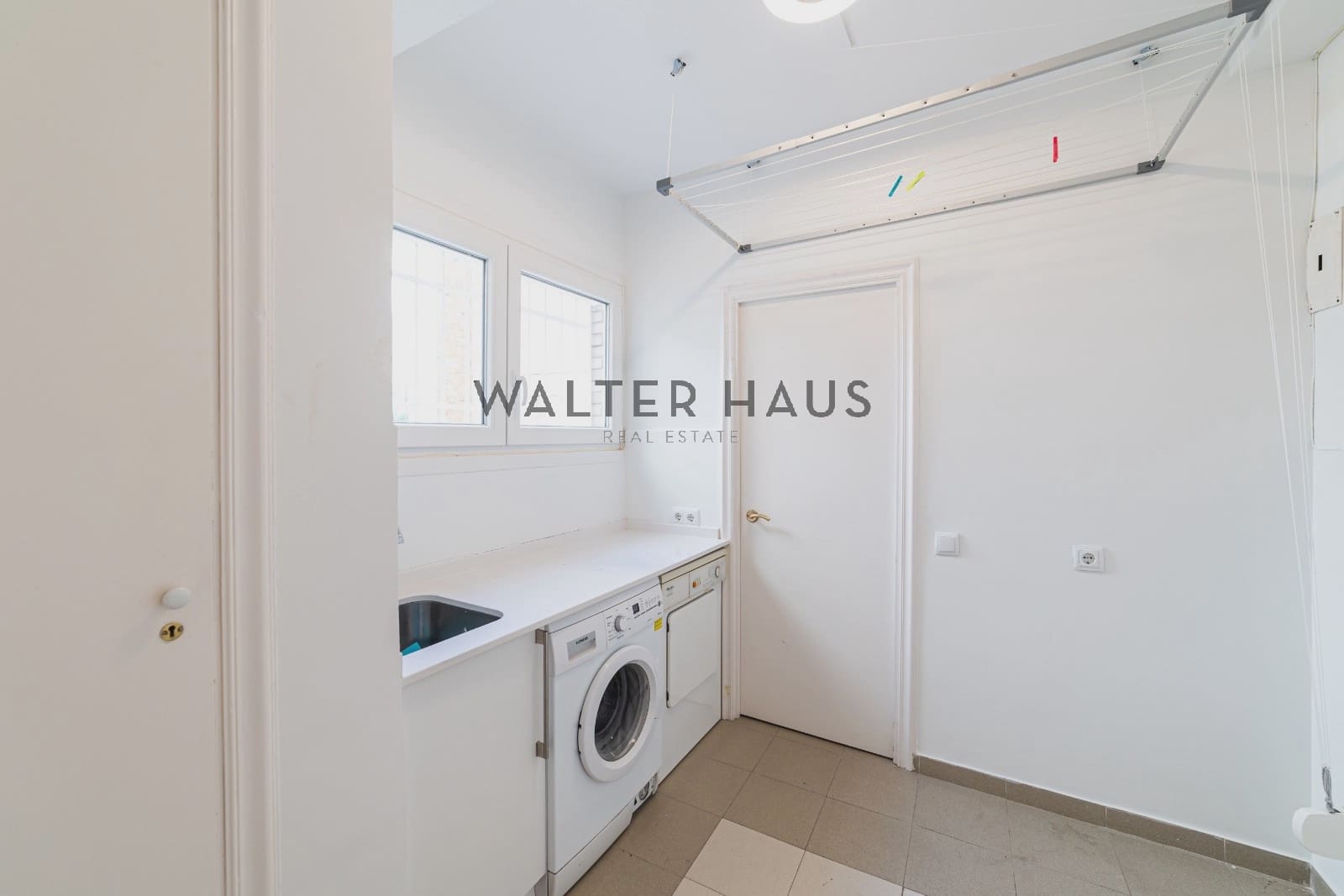 3 sovrum Lägenhet att hyra i Madrid stad - 5 500 € (Ref: 10101233)