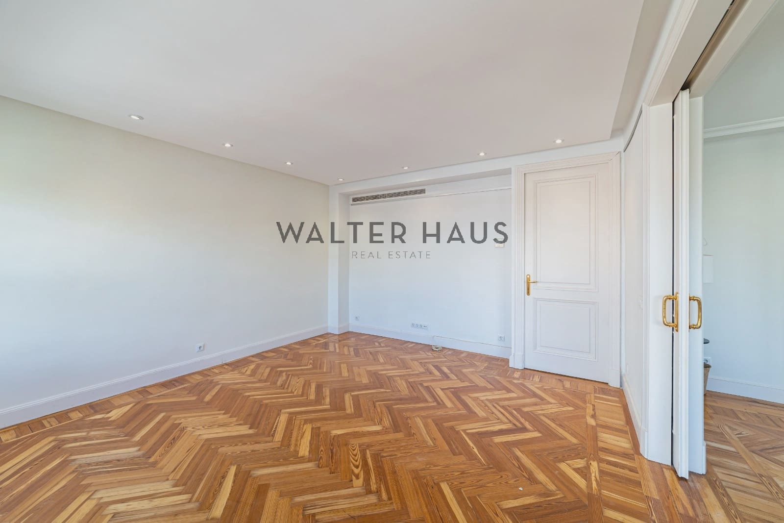 3 sovrum Lägenhet att hyra i Madrid stad - 5 500 € (Ref: 10101233)