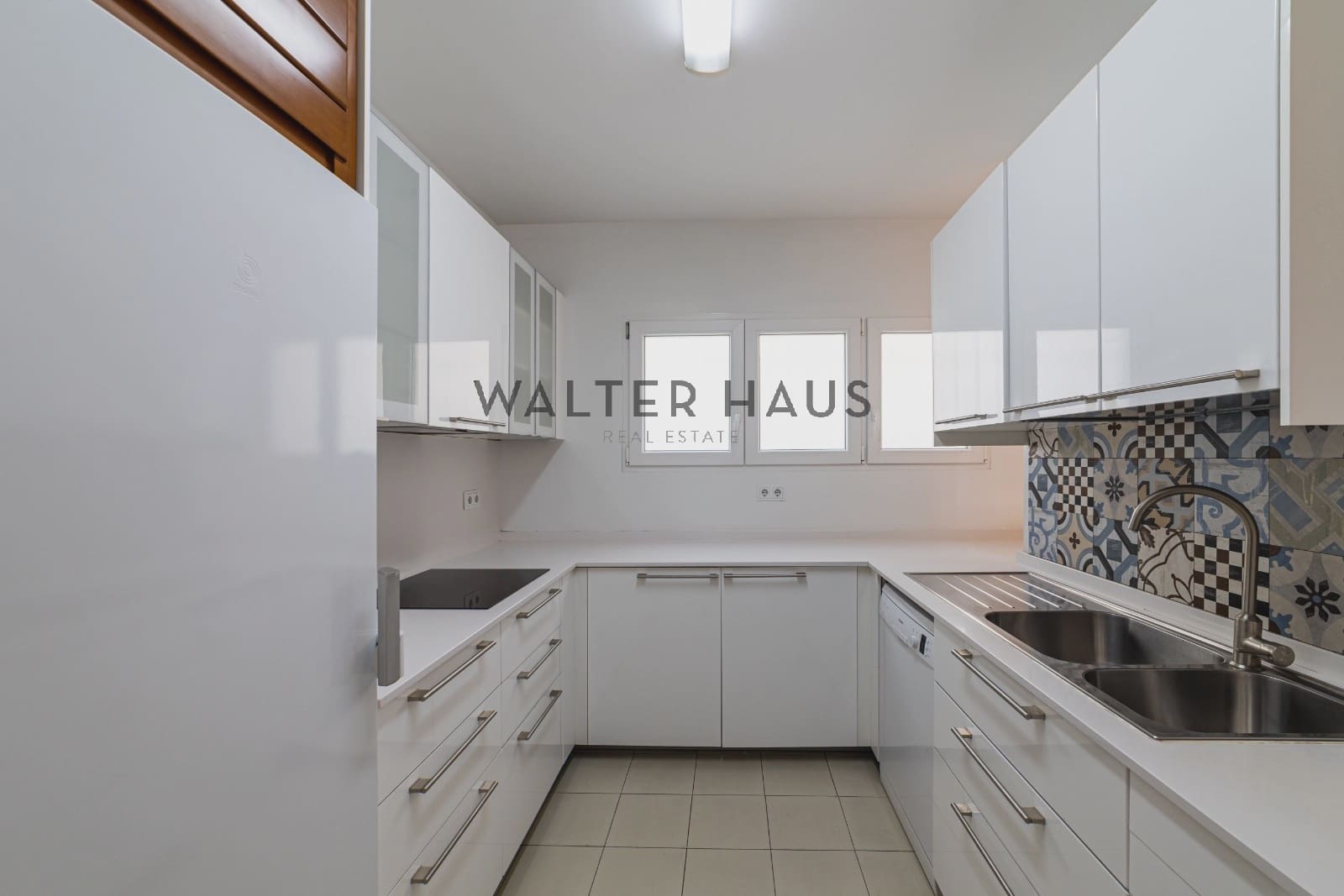 3 sovrum Lägenhet att hyra i Madrid stad - 5 500 € (Ref: 10101233)