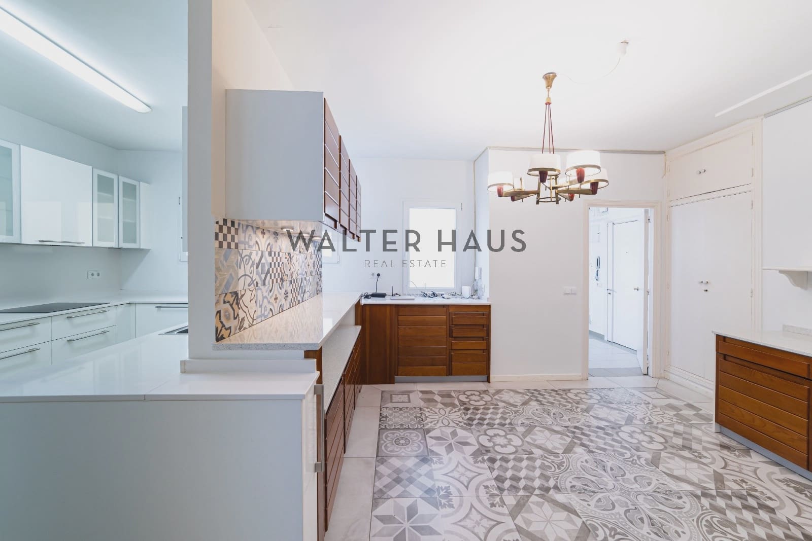 3 sovrum Lägenhet att hyra i Madrid stad - 5 500 € (Ref: 10101233)