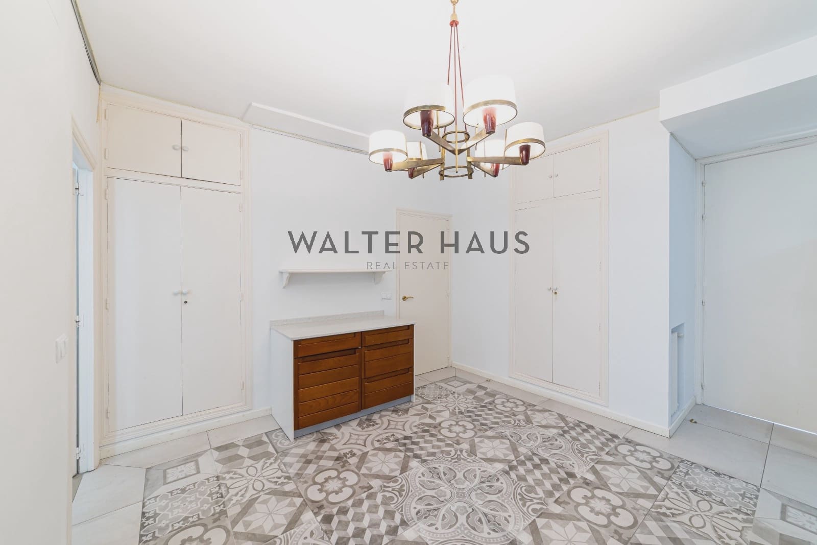 3 sovrum Lägenhet att hyra i Madrid stad - 5 500 € (Ref: 10101233)