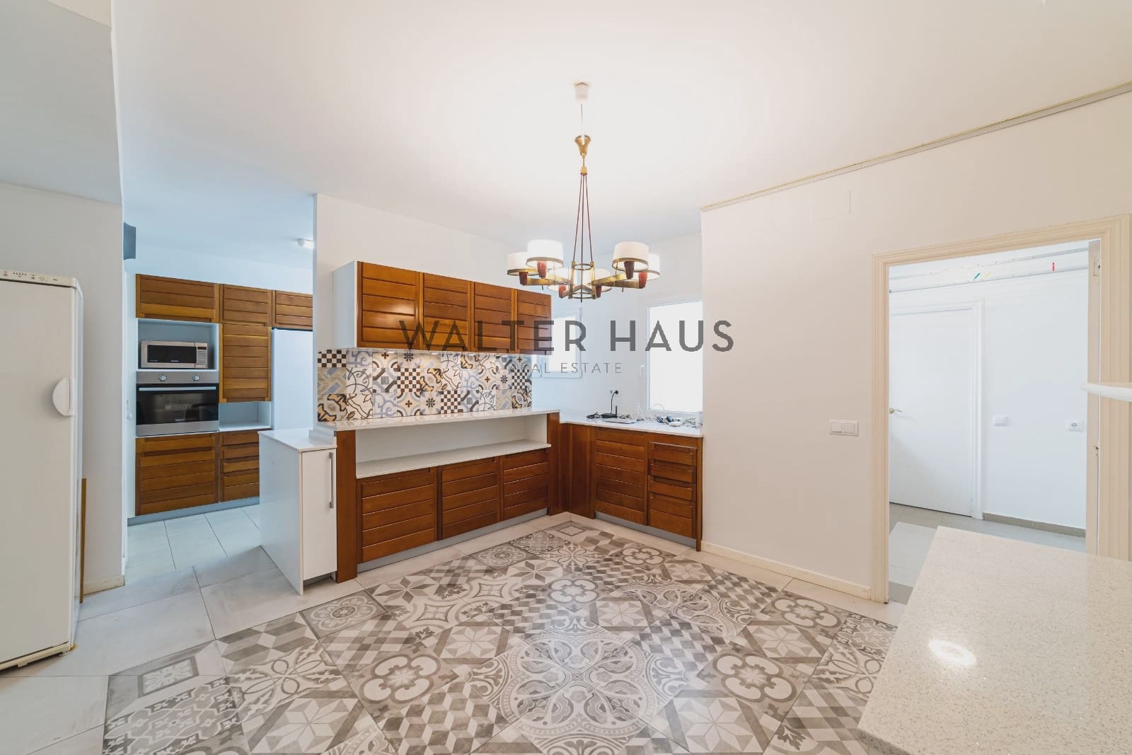 3 sovrum Lägenhet att hyra i Madrid stad - 5 500 € (Ref: 10101233)