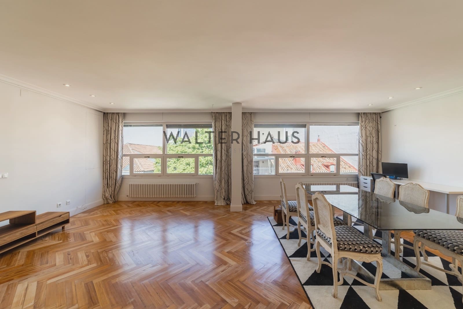 3 sovrum Lägenhet att hyra i Madrid stad - 5 500 € (Ref: 10101233)