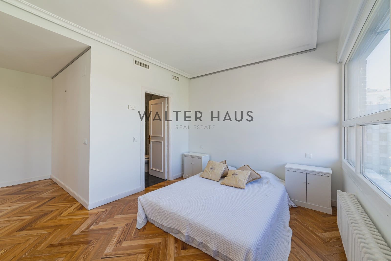 3 sovrum Lägenhet att hyra i Madrid stad - 5 500 € (Ref: 10101233)