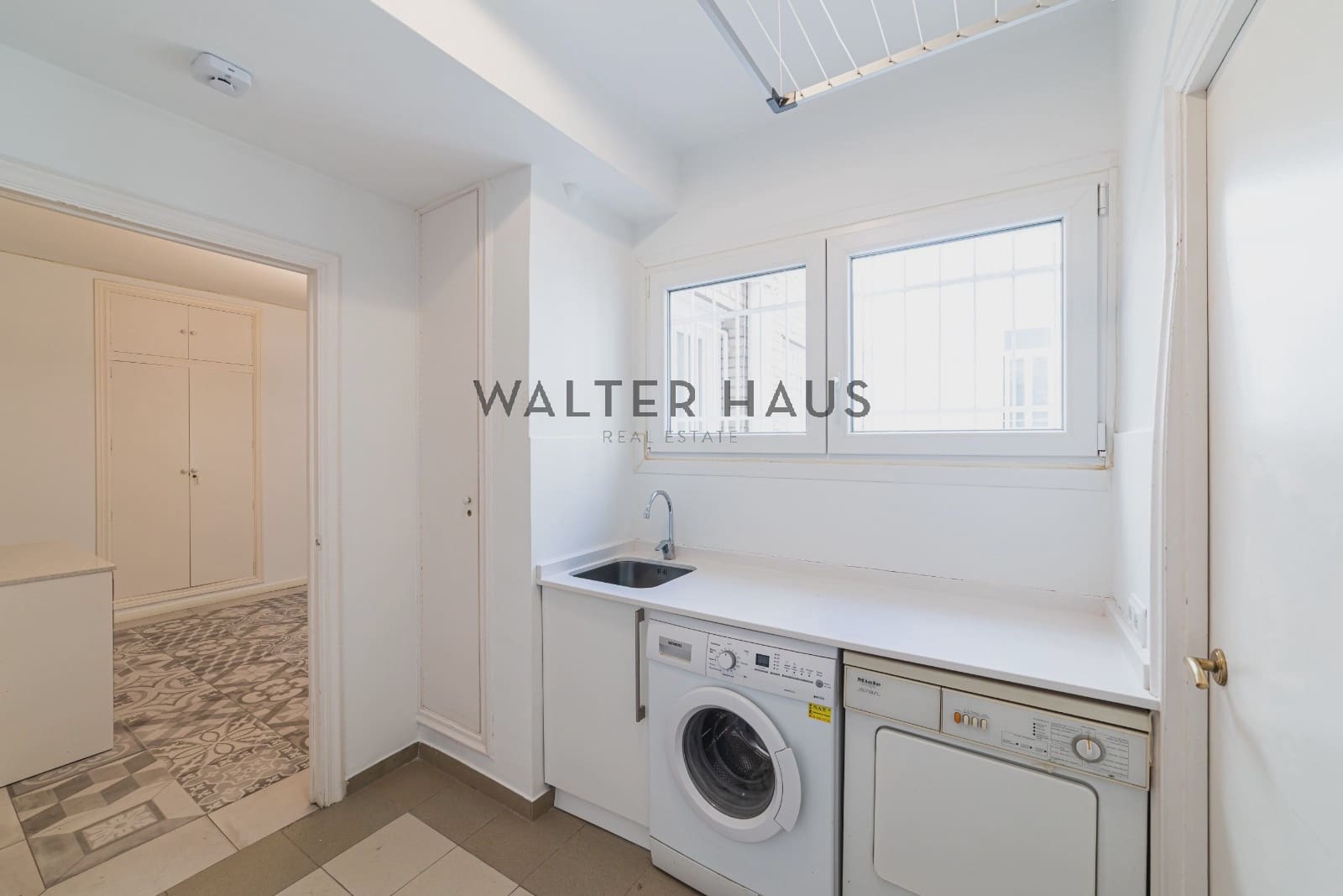 3 sovrum Lägenhet att hyra i Madrid stad - 5 500 € (Ref: 10101233)