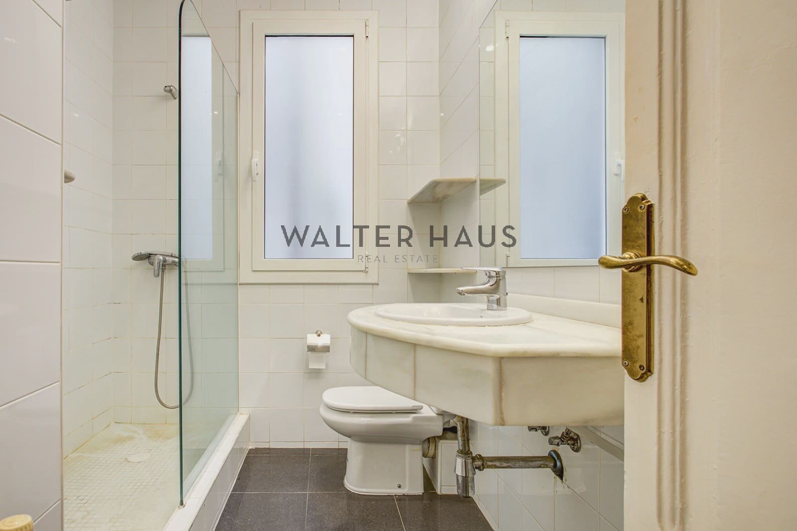 3 bedroom Flat for sale in Barcelona city - € 830,000 (Ref: 10113325)