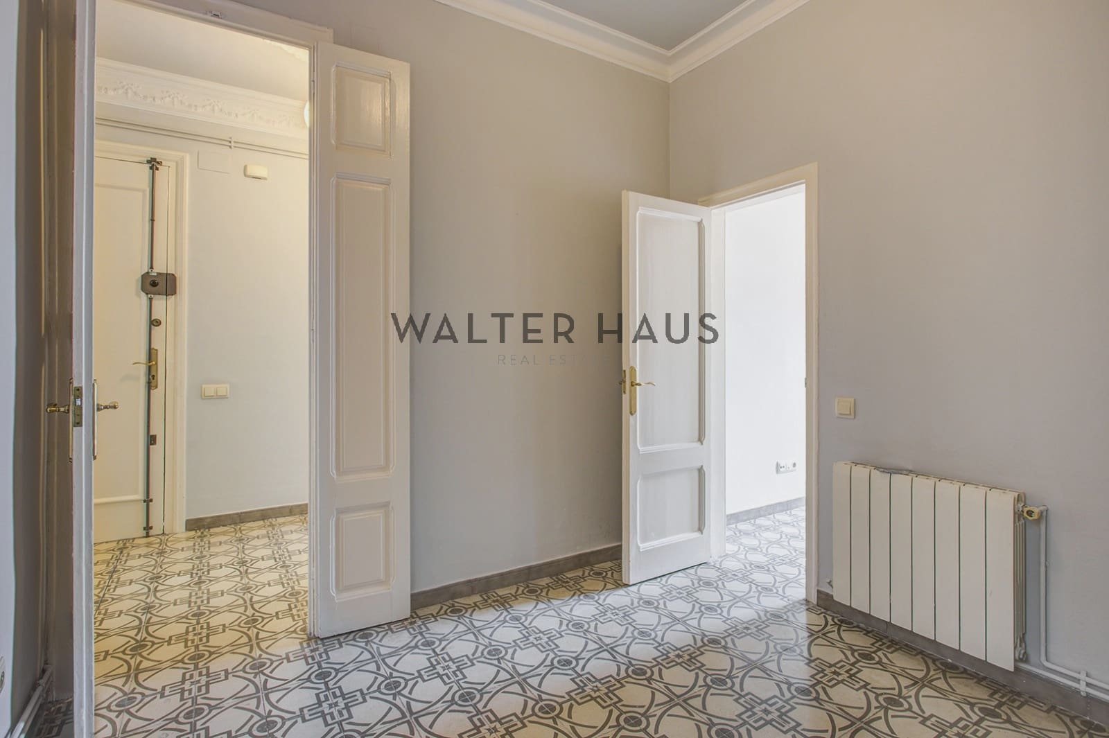 3 bedroom Flat for sale in Barcelona city - € 830,000 (Ref: 10113325)