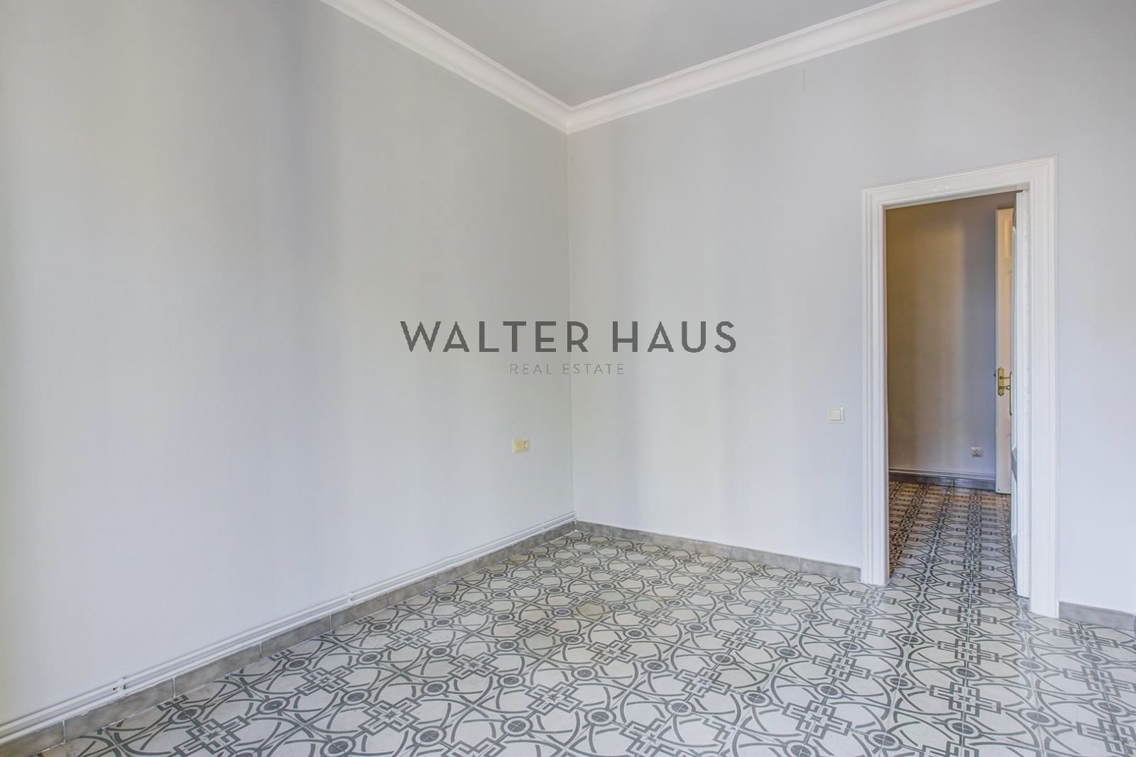 3 bedroom Flat for sale in Barcelona city - € 830,000 (Ref: 10113325)