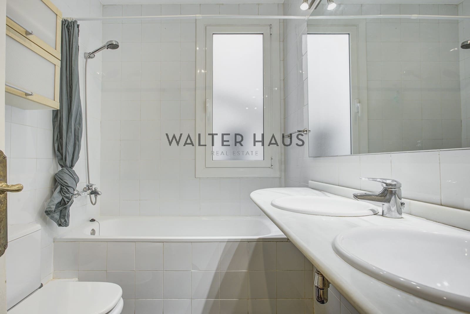 3 bedroom Flat for sale in Barcelona city - € 830,000 (Ref: 10113325)