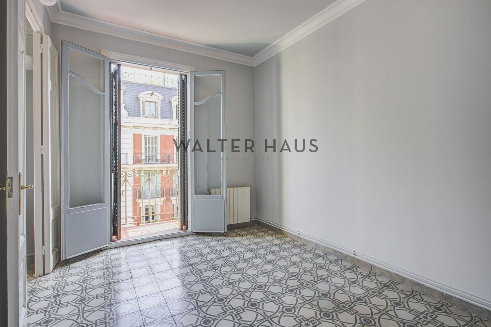 3 bedroom Flat for sale in Barcelona city - € 830,000 (Ref: 10113325)