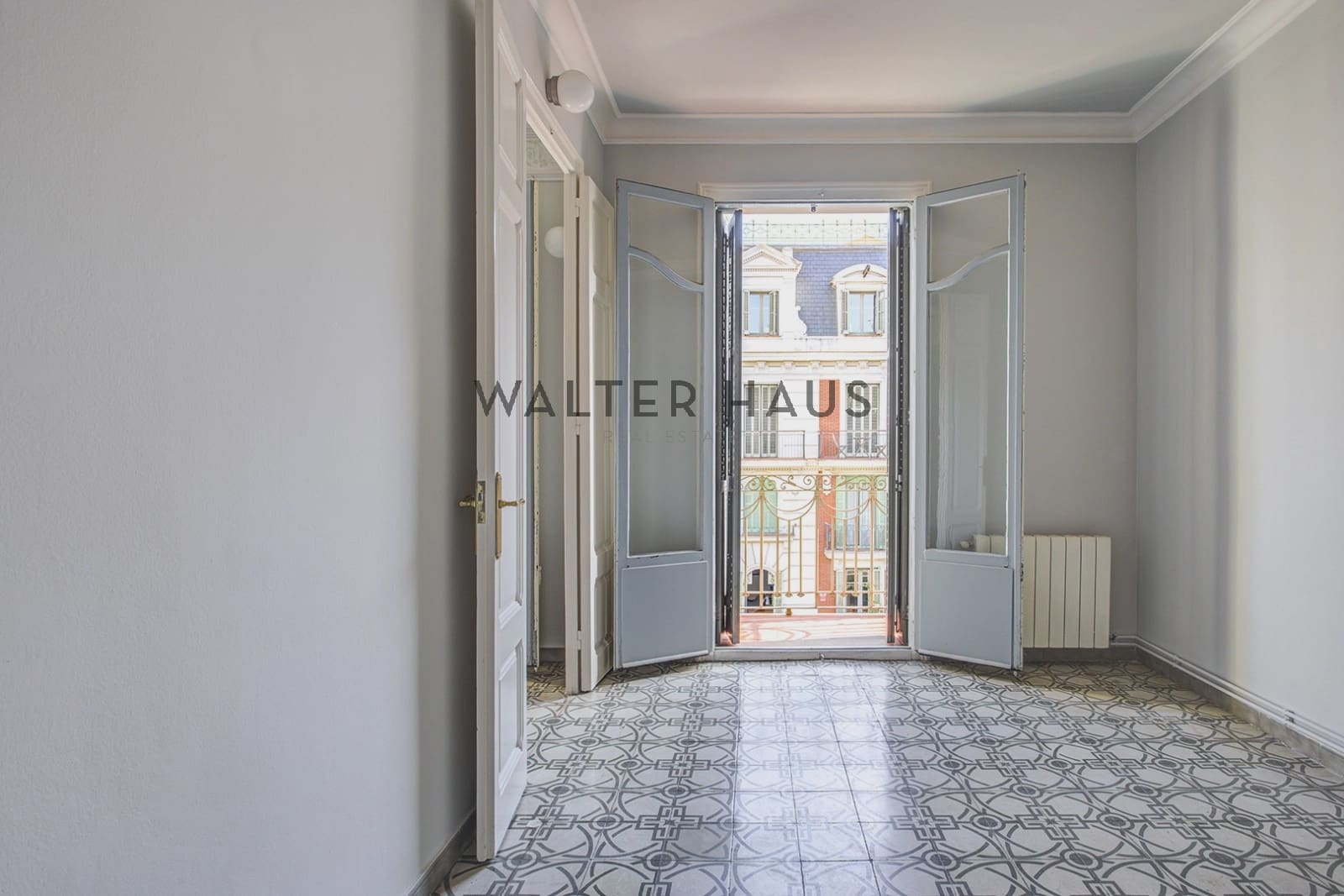 3 bedroom Flat for sale in Barcelona city - € 830,000 (Ref: 10113325)