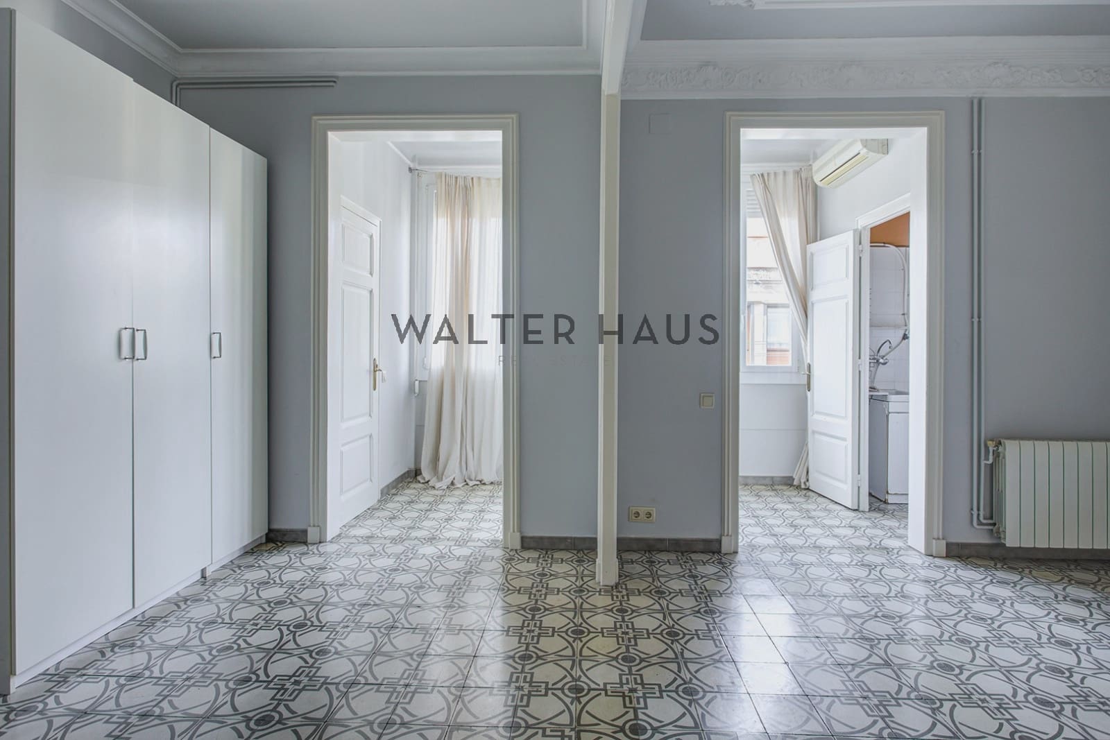 3 bedroom Flat for sale in Barcelona city - € 830,000 (Ref: 10113325)