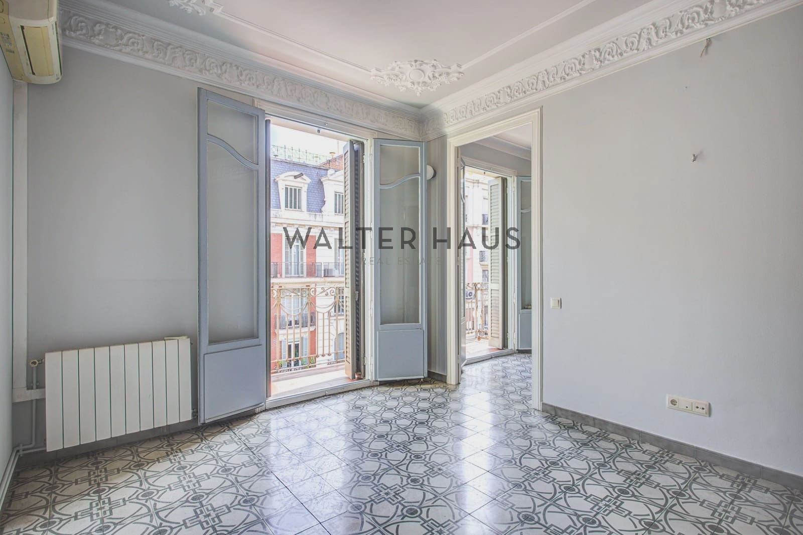 3 bedroom Flat for sale in Barcelona city - € 830,000 (Ref: 10113325)