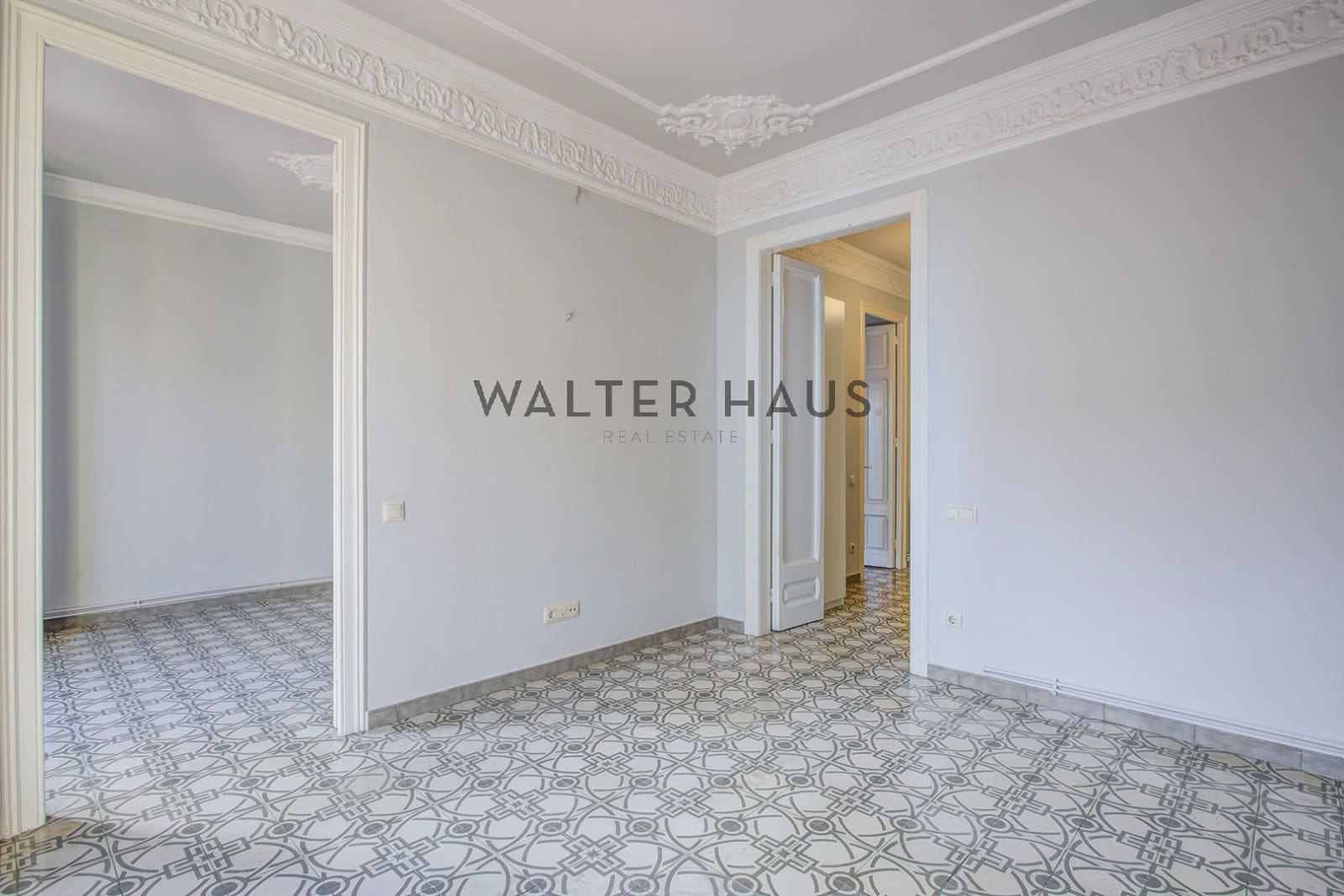 3 bedroom Flat for sale in Barcelona city - € 830,000 (Ref: 10113325)