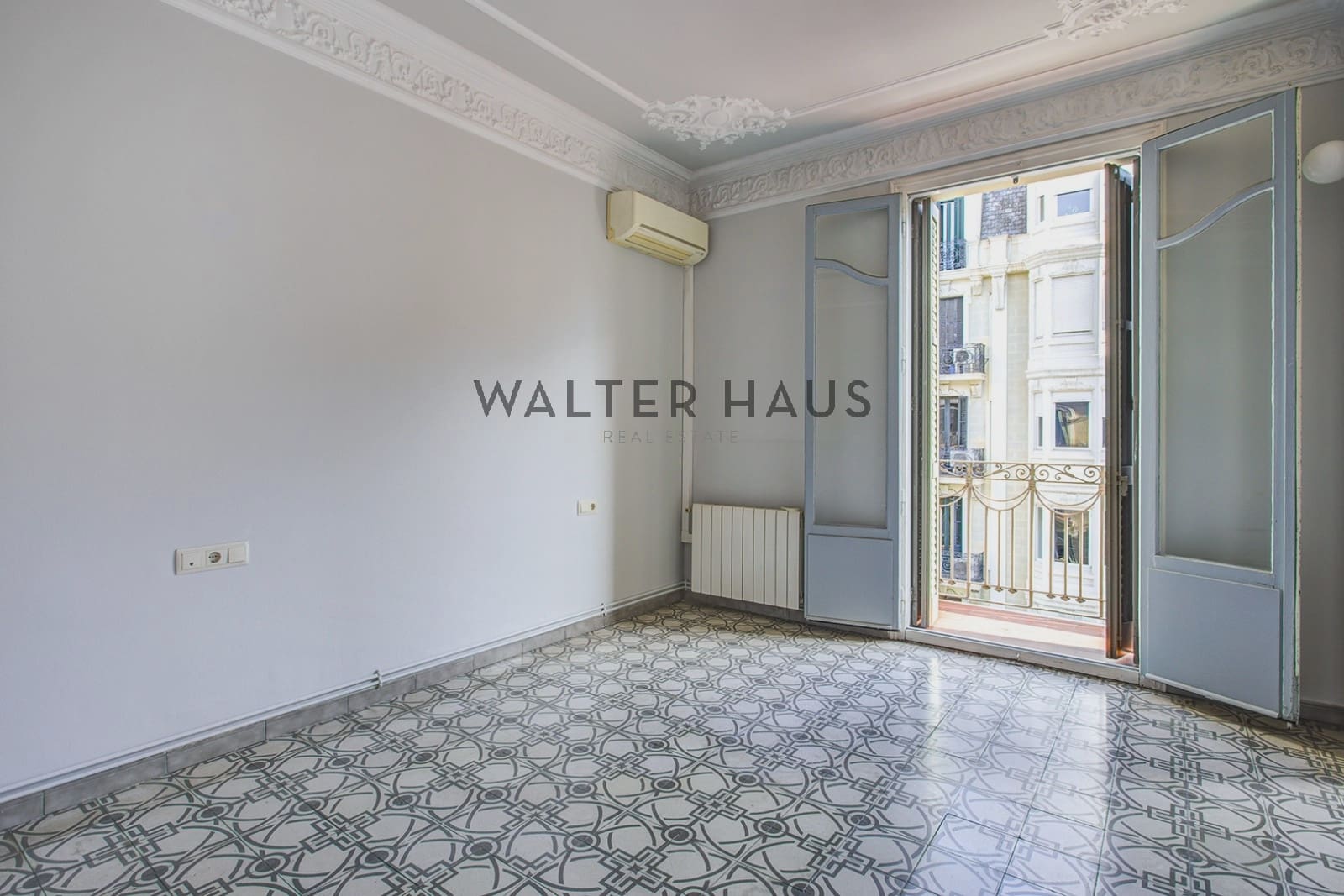 3 bedroom Flat for sale in Barcelona city - € 830,000 (Ref: 10113325)